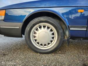 Image 9/31 de Saab 900 Turbo (1992)
