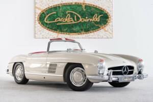 Image 15/50 of Mercedes-Benz 300 SL Roadster (1961)