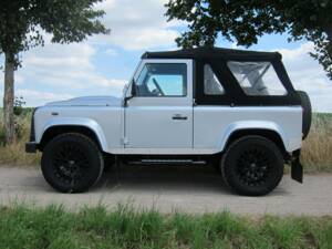 Imagen 20/27 de Land Rover Defender 90 (2008)