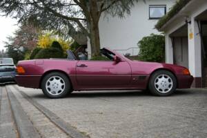 Image 87/95 of Mercedes-Benz 300 SL (1993)
