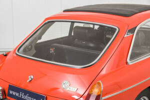 Bild 37/50 von MG MGB GT (1975)