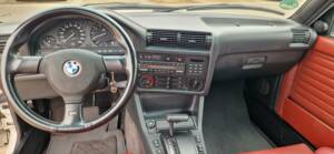 Immagine 14/19 di BMW 325i (1987)
