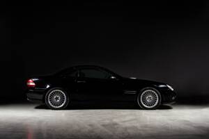 Image 2/36 of Mercedes-Benz SL 500 (2006)
