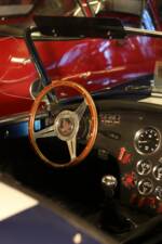 Image 44/57 of AC Cobra 427 (1965)