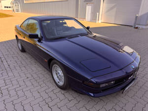 Image 23/69 of BMW 850i (1993)