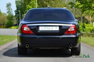 Immagine 4/50 di Jaguar XJ 2.7 D (2008)