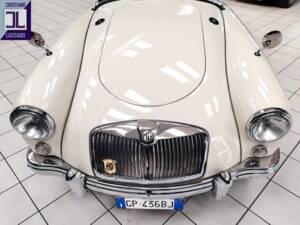 Image 9/59 of MG MGA 1500 (1958)