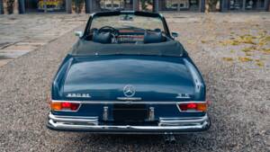 Bild 7/16 von Mercedes-Benz 280 SE 3,5 (1971)