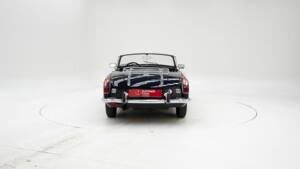 Image 7/15 of MG MGB (1972)