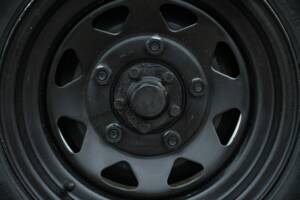 Bild 18/50 von Land Rover 90 (1985)