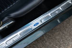 Image 28/44 of Ford Mustang 351 (1967)