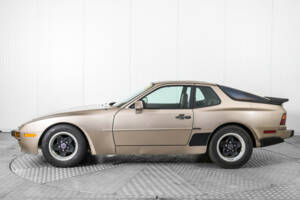 Afbeelding 9/50 van Porsche 944 (1983)