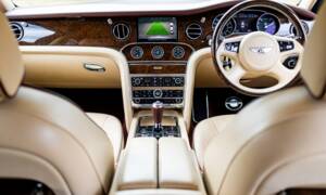 Image 7/50 of Bentley Mulsanne (2011)