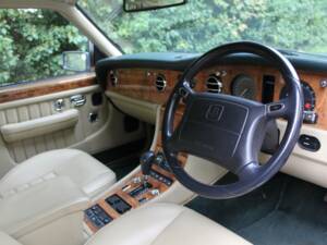 Immagine 8/20 di Bentley Brooklands R (1997)