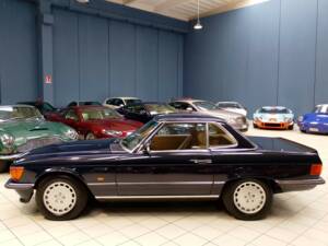 Immagine 14/52 di Mercedes-Benz 500 SL (1986)
