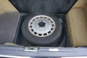 Bild 26/36 von Mercedes-Benz 560 SL (1989)