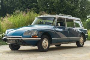 Bild 9/50 von Citroën DS 23 Break (1973)