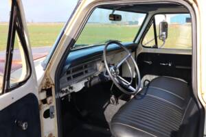 Image 23/52 of Ford F-100 (1967)
