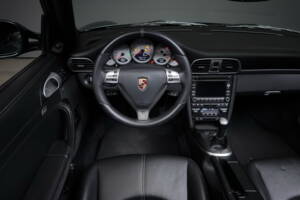 Immagine 31/41 di Porsche 911 Carrera 4S (2008)