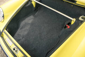 Imagen 54/56 de Porsche 911 Carrera RS 2.7 (Touring) (1973)