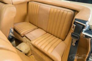 Immagine 12/29 di Mercedes-Benz 380 SL (1983)