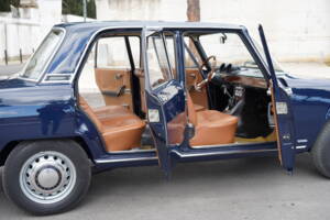 Image 38/99 of Alfa Romeo 1750 Berlina (1971)