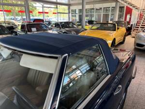 Afbeelding 21/31 van Mercedes-Benz 380 SL (1980)