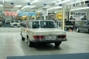 Bild 10/50 von Mercedes-Benz 300 SEL 6.3 (1968)