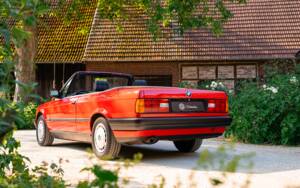Immagine 7/33 di BMW 318i (1991)