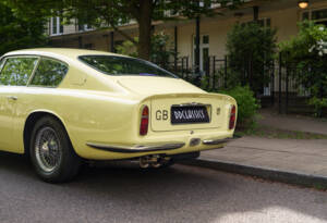 Bild 13/25 von Aston Martin DB 6 Mk II (1971)