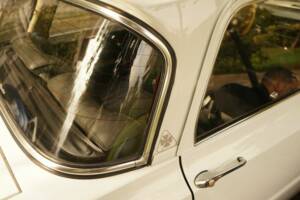 Image 31/100 of Alfa Romeo Giulia Nuova Super 1300 (1977)