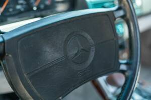 Image 45/45 of Mercedes-Benz 500 SL (1990)
