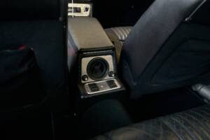 Bild 45/50 von Jaguar XJ 6 L 4.2 (1975)