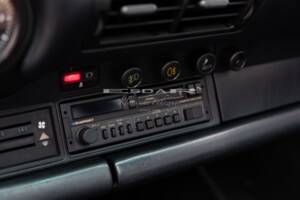 Bild 21/31 von Porsche 911 Carrera 3.2 (1988)