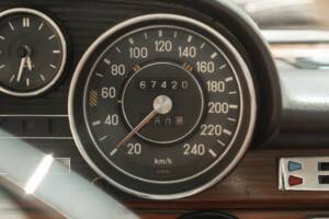 Image 29/34 of Mercedes-Benz 300 SEL 3.5 (1971)