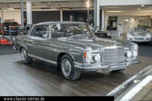 Bild 7/15 von Mercedes-Benz 280 SE 3,5 (1970)