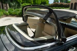 Image 19/50 of Mercedes-Benz 300 SL (1986)