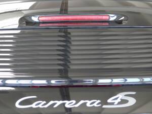 Image 30/41 of Porsche 911 Carrera 4S (2004)