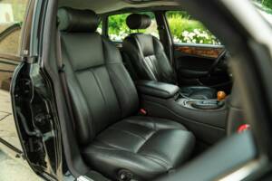 Bild 28/50 von Jaguar XJR 4.0 (2000)