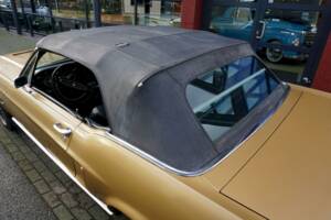 Image 10/36 of Ford Mustang 200 (1968)