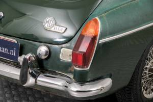Image 31/50 of MG MGB GT (1973)