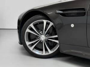 Bild 9/26 von Aston Martin V12 Vantage (2013)