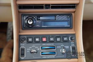 Afbeelding 33/50 van Bentley Azure (2000)