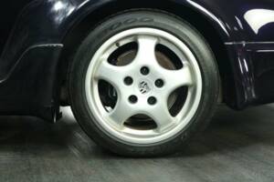 Immagine 47/50 di Porsche 911 Carrera 4 (1993)