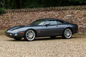 Immagine 7/50 di Jaguar XK8 4.0 (2002)