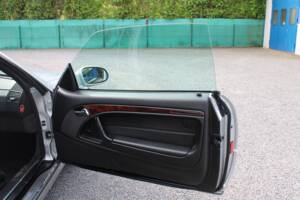 Image 43/50 of Mercedes-Benz SL 320 (2001)