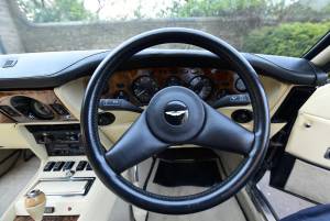 Immagine 36/50 di Aston Martin V8 EFi (1989)
