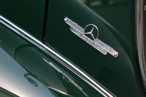 Image 21/38 de Mercedes-Benz 220 Cabriolet A (1955)