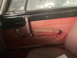 Bild 25/45 von Lancia Flaminia Coupe Pininfarina 3B (1963)