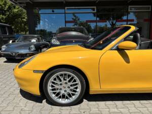Image 9/30 of Porsche 911 Carrera (1999)